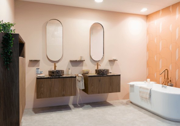 Diverse details creëren een prachtig geheel in deze totaalbadkamer